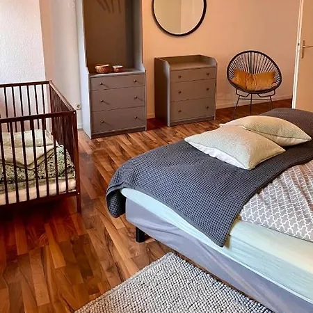 Großzügige Direkt In Der Altstadt Erfurts *